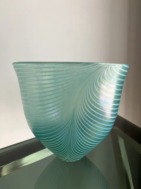 Coupe verre vert clair irisé - Bertil Vallien & Kosta Boda