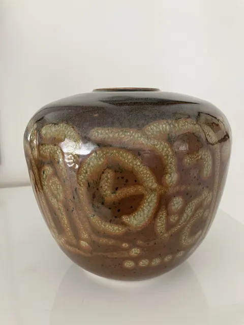 Vase ovoïde en biscuit émaillé brun - Robert HERAUD